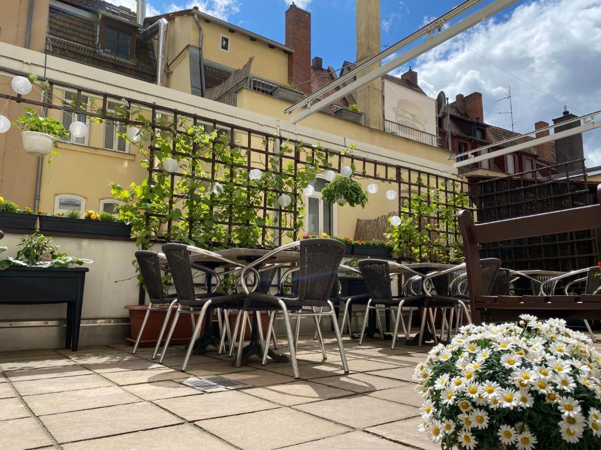 บวร์คโฮเทล เนือร์นแบร์ค Hotel Nuremberg ภายนอก รูปภาพ
